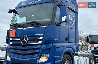Тягач Mercedes-Benz Actros 2014 в 