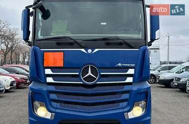 Тягач Mercedes-Benz Actros 2014 в 