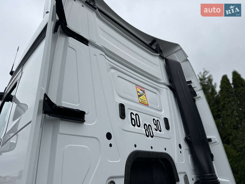 Тягач Mercedes-Benz Actros 2016 в Львове