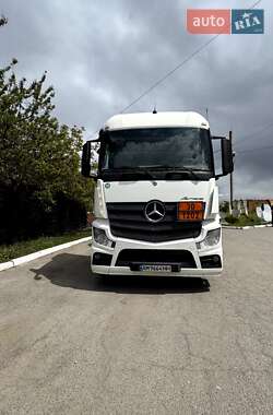 Бензовоз Mercedes-Benz Actros 2014 в Бердичеве