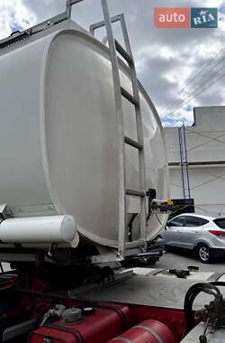 Бензовоз Mercedes-Benz Actros 2014 в 