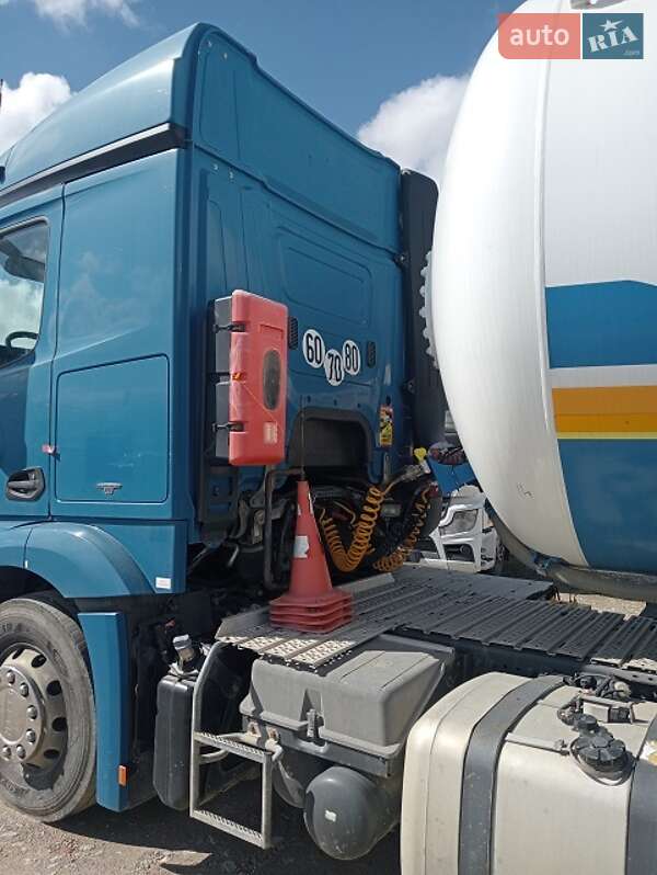 Тягач Mercedes-Benz Actros 2016 в Одесі