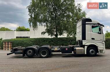 Контейнеровоз Mercedes-Benz Actros 2021 в 