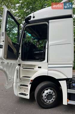 Контейнеровоз Mercedes-Benz Actros 2021 в 