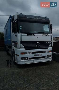 Контейнеровоз Mercedes-Benz Actros 2000 в Житомирі