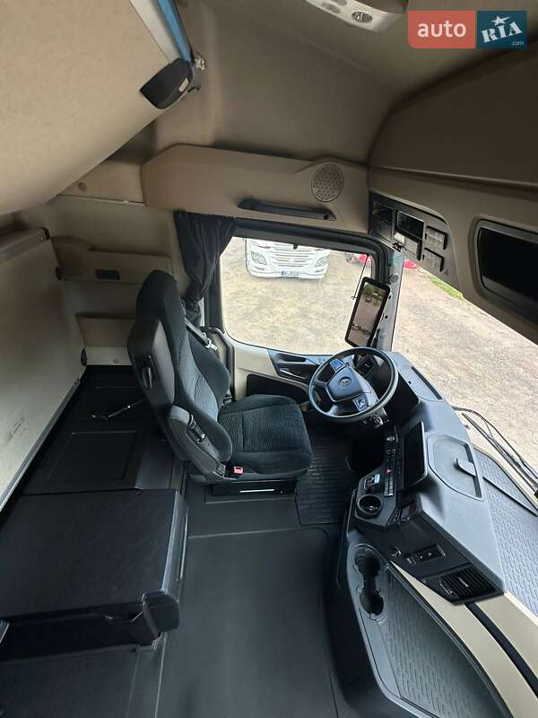 Контейнеровоз Mercedes-Benz Actros 2021 в Черновцах