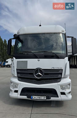 Тягач Mercedes-Benz Actros 2014 в Києві