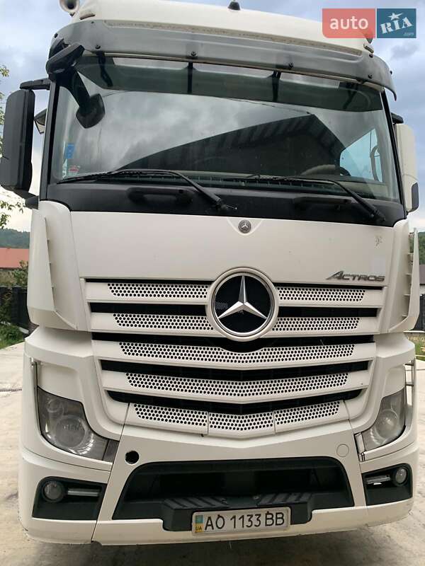 Тягач Mercedes-Benz Actros 2011 в Тячеве