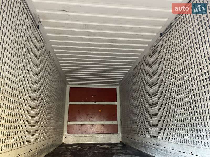 Контейнеровоз Mercedes-Benz Actros 2021 в Черновцах