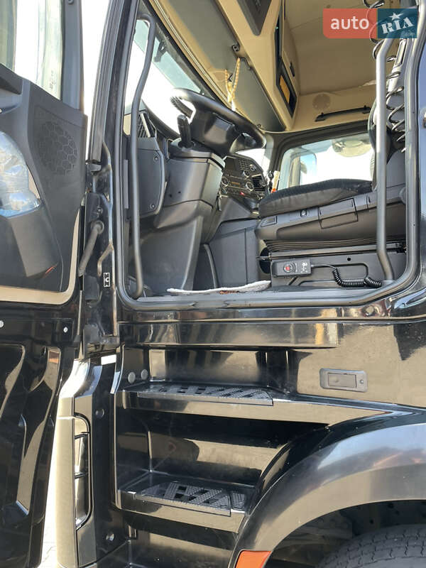 Тягач Mercedes-Benz Actros 2016 в Луцке