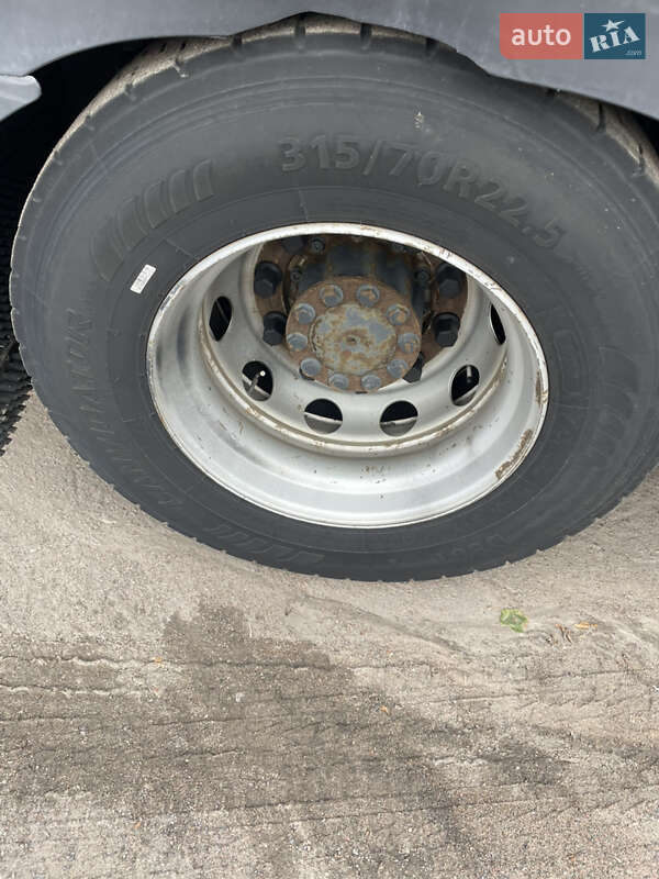 Тягач Mercedes-Benz Actros 2015 в Буче