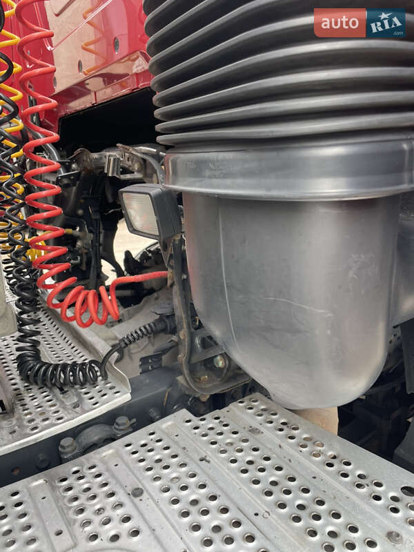 Тягач Mercedes-Benz Actros 2015 в Буче