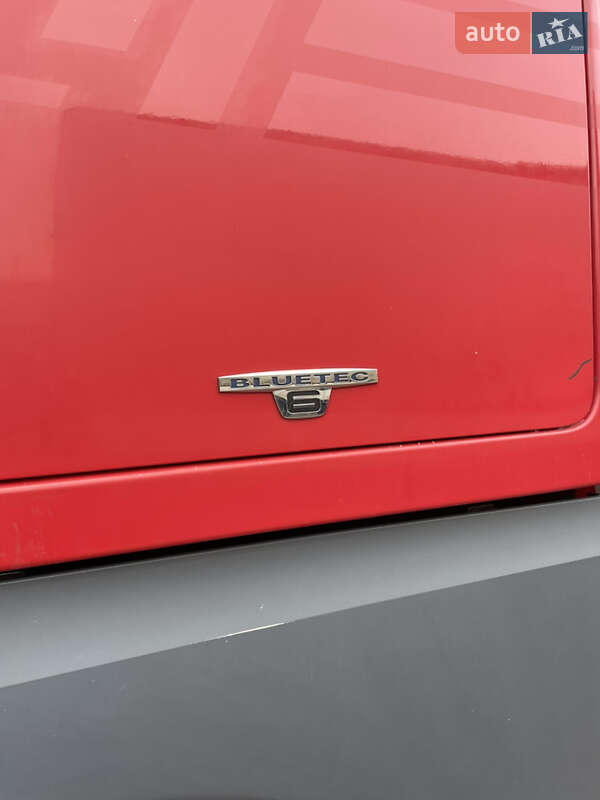 Тягач Mercedes-Benz Actros 2015 в Буче