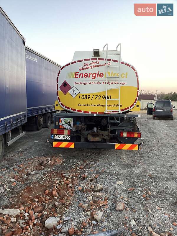 Бензовоз Mercedes-Benz Actros 2008 в Львове