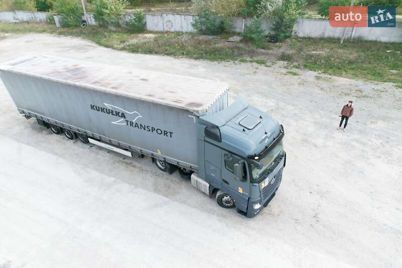 Тягач Mercedes-Benz Actros 2013 в Львове