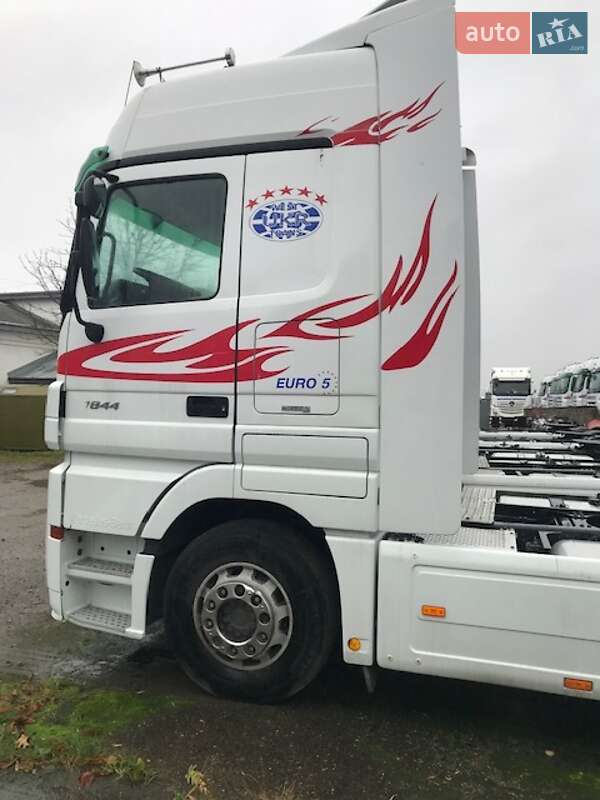 Тягач Mercedes-Benz Actros 2008 в Дрогобыче