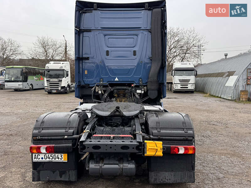 Тягач Mercedes-Benz Actros 2014 в Черновцах