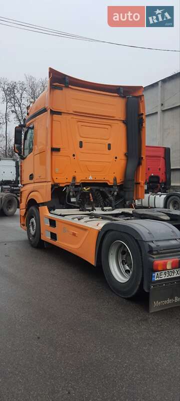 Тягач Mercedes-Benz Actros 2013 в Днепре