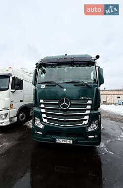 Тягач Mercedes-Benz Actros 2012 в Луцке