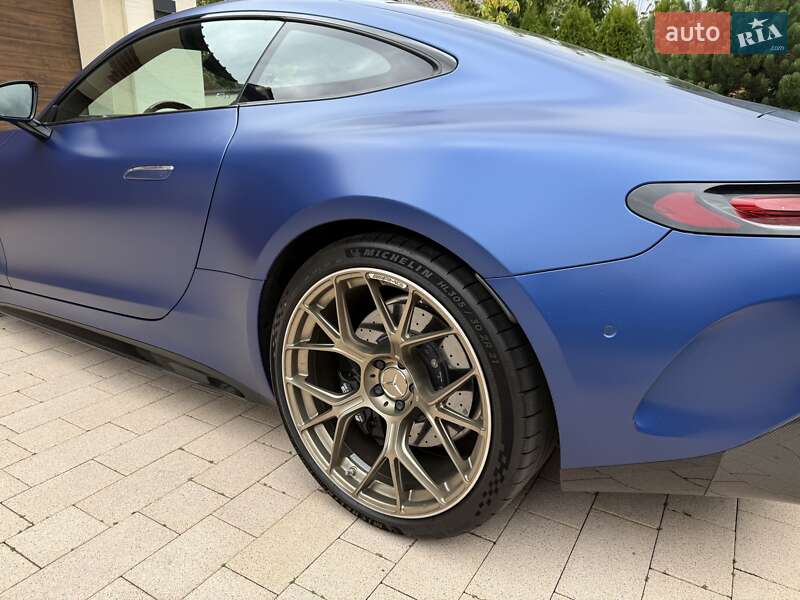 Купе Mercedes-Benz AMG GT 2024 в Львове