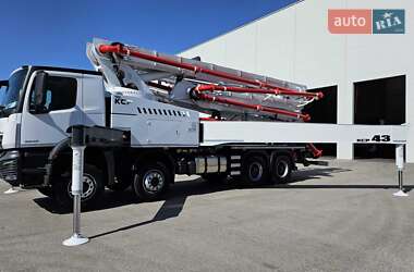 Бетононасос Mercedes-Benz Arocs 2025 в 
