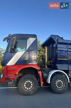 Самосвал Mercedes-Benz Arocs 2015 в 