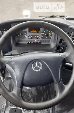 Грузовой фургон Mercedes-Benz Atego 2010 в 
