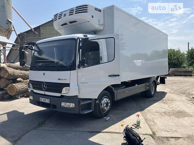 AUTO.RIA – Продам Мерседес-Бенц Атего 2010 (08886BC) : 36000 ...