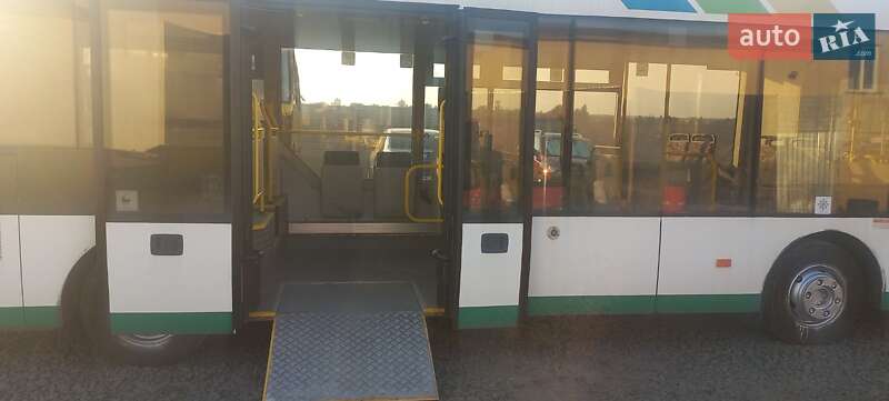 Городской автобус Mercedes-Benz Atego 2010 в Луцке