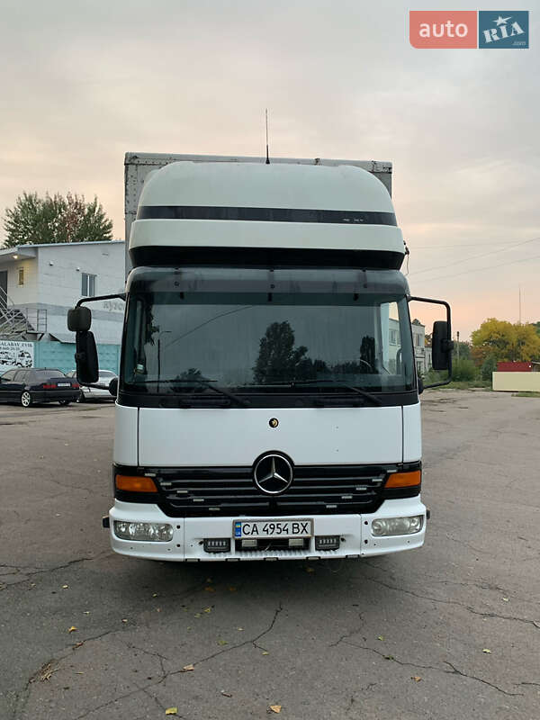 Вантажний фургон Mercedes-Benz Atego 1999 в 