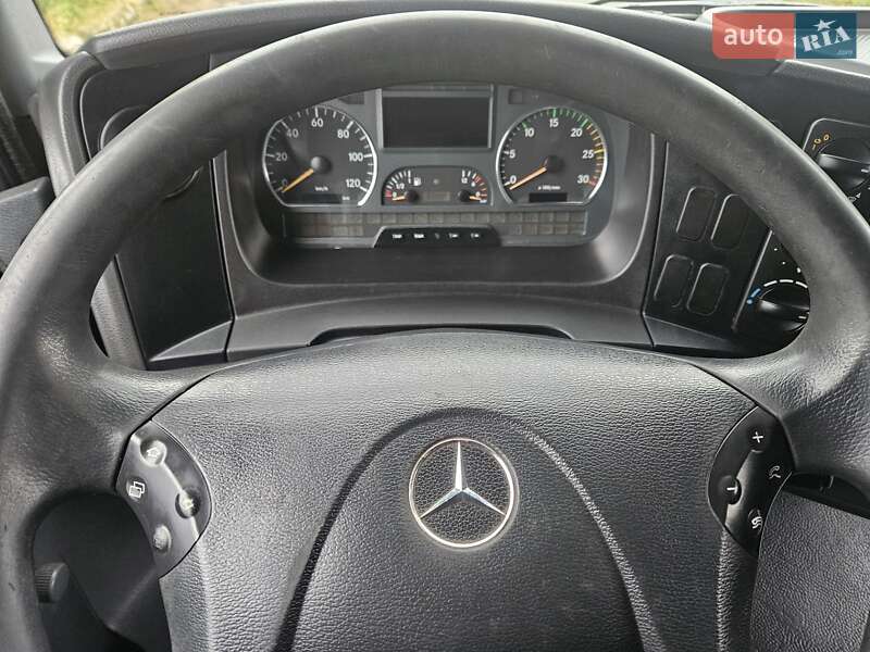 Грузовой фургон Mercedes-Benz Atego 2012 в Ровно