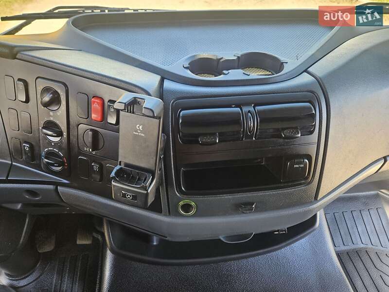Грузовой фургон Mercedes-Benz Atego 2012 в Ровно