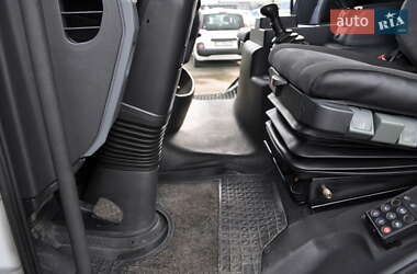 Вантажний фургон Mercedes-Benz Atego 2010 в 