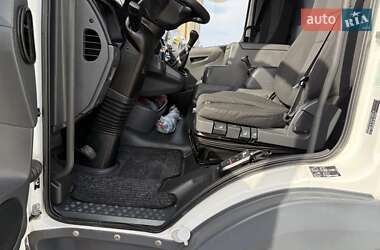 Грузовой фургон Mercedes-Benz Atego 2016 в 
