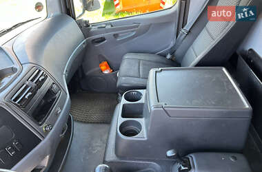 Грузовой фургон Mercedes-Benz Atego 2011 в 