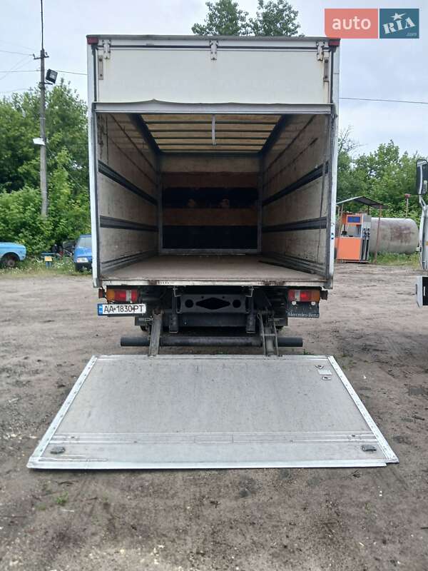 Грузовой фургон Mercedes-Benz Atego 2012 в Киеве