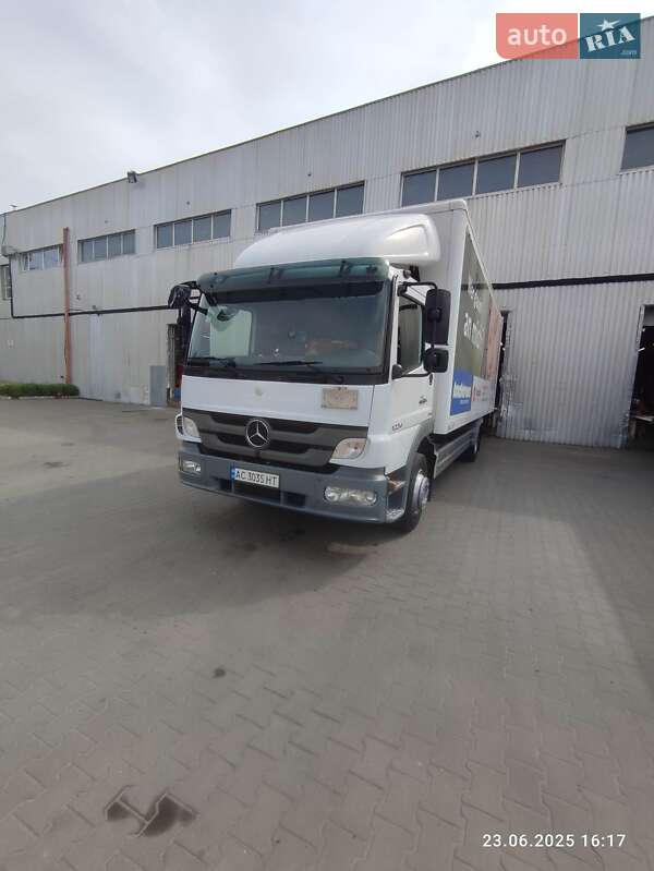 Грузовой фургон Mercedes-Benz Atego 2011 в 