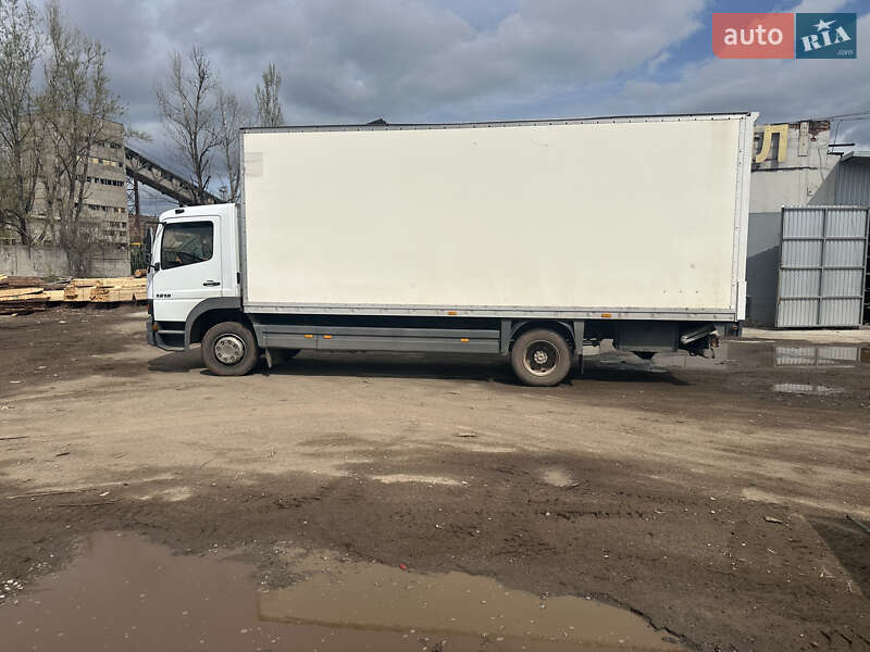 Mercedes-Benz Atego 2004