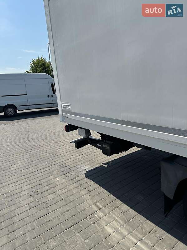 Грузовой фургон Mercedes-Benz Atego 2015 в Львове