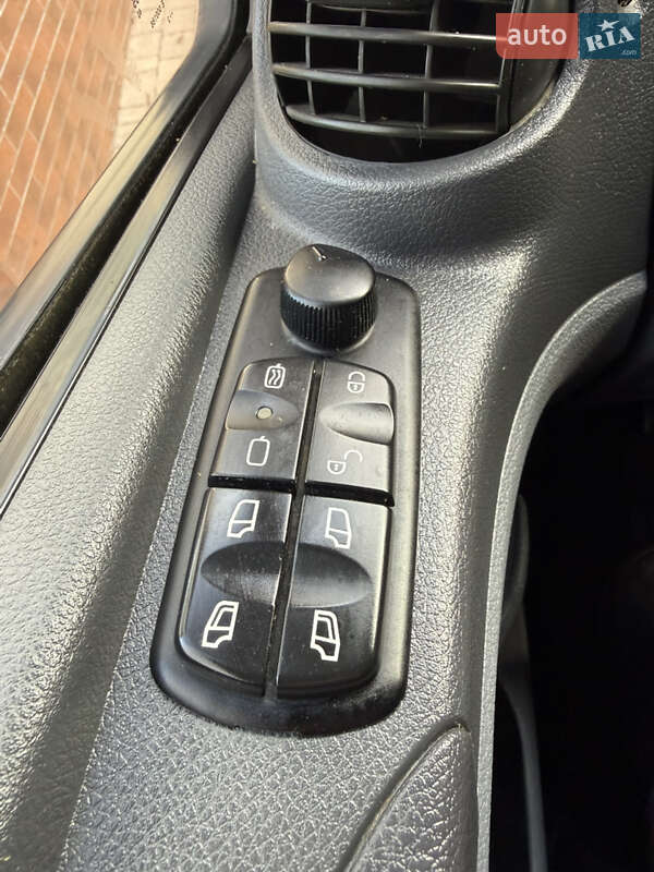 Грузовой фургон Mercedes-Benz Atego 2012 в Бучаче фото 51 Грузовой фургон Mercedes-Benz Atego 2012 в Бучаче