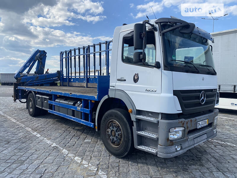 Кран-манипулятор Mercedes-Benz Axor 2010 в Луцке