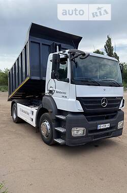 Самосвал Mercedes-Benz Axor 2009 в Гадяче