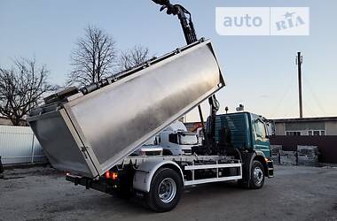 Самосвал Mercedes-Benz Axor 2010 в Бучаче