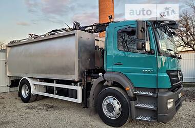 Самосвал Mercedes-Benz Axor 2010 в Бучаче