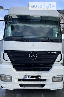 Тягач Mercedes-Benz Axor 2009 в Львове