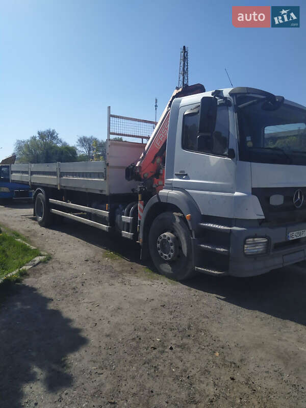 Кран-манипулятор Mercedes-Benz Axor 2010 в Днепре