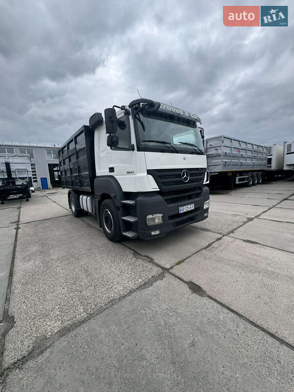 Самоскид Mercedes-Benz Axor 2007 в Вінниці