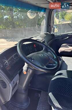 Тягач Mercedes-Benz Axor 2011 в 