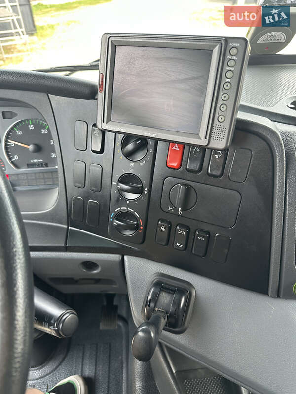 Грузовой фургон Mercedes-Benz Axor 2012 в Бучаче