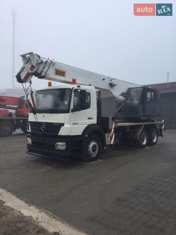 Mercedes-Benz Axor 2005